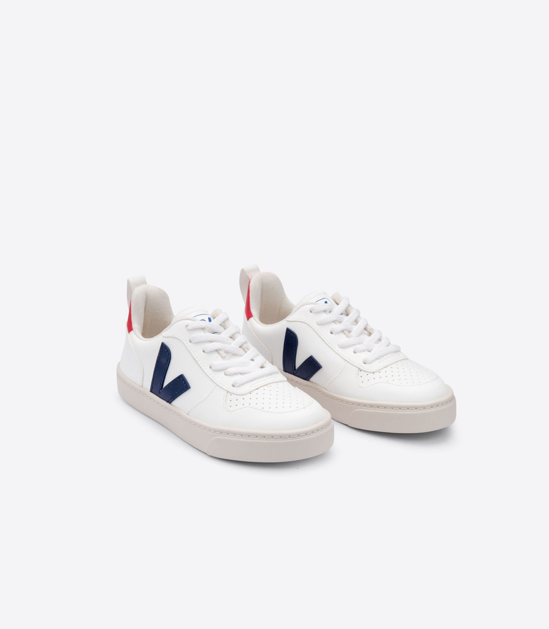 converse low top platform white